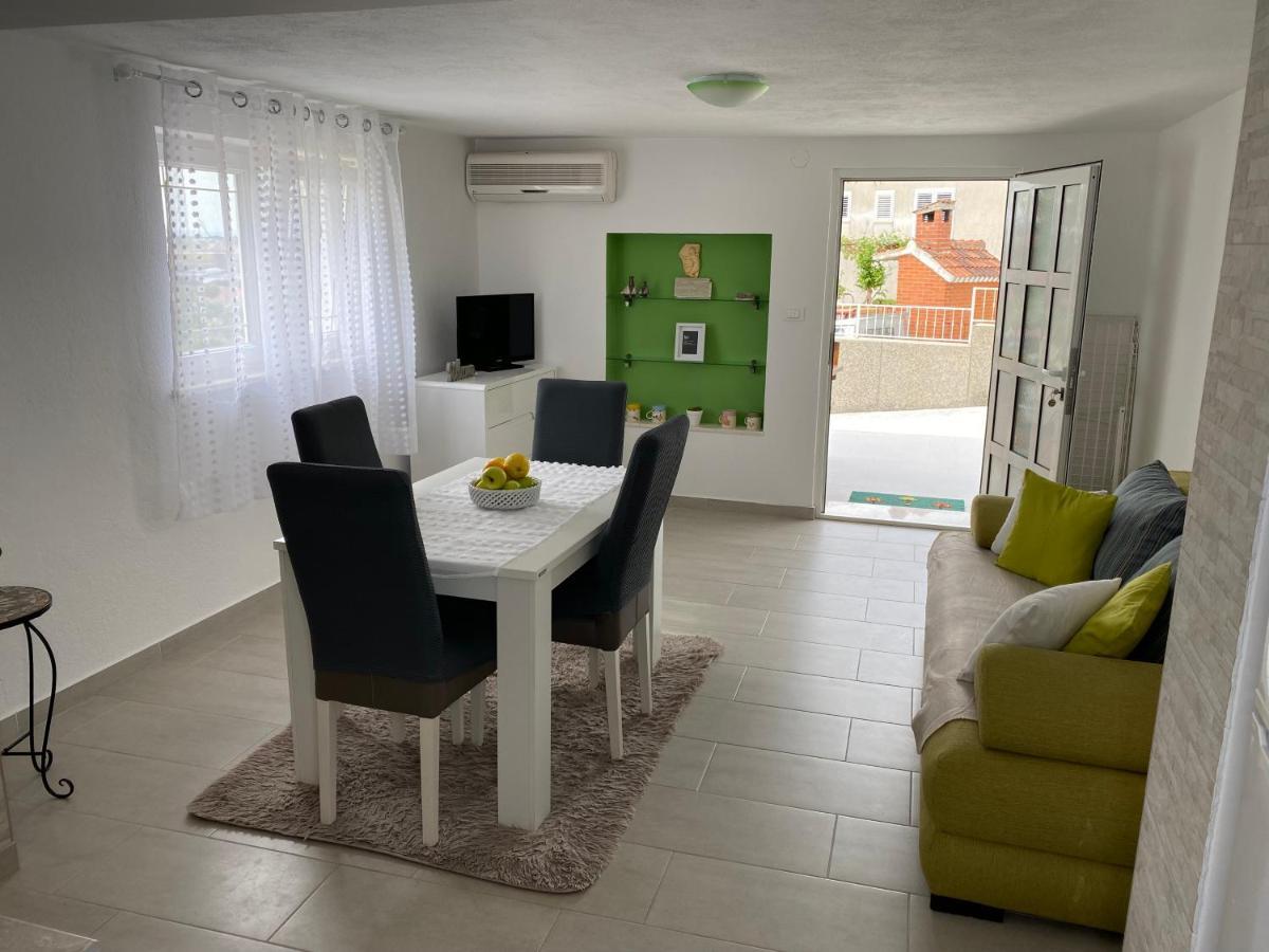 Apartment Carmen Trogir Dış mekan fotoğraf
