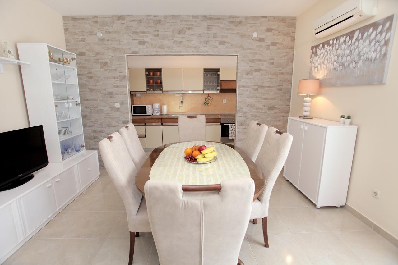 Apartment Carmen Trogir Dış mekan fotoğraf