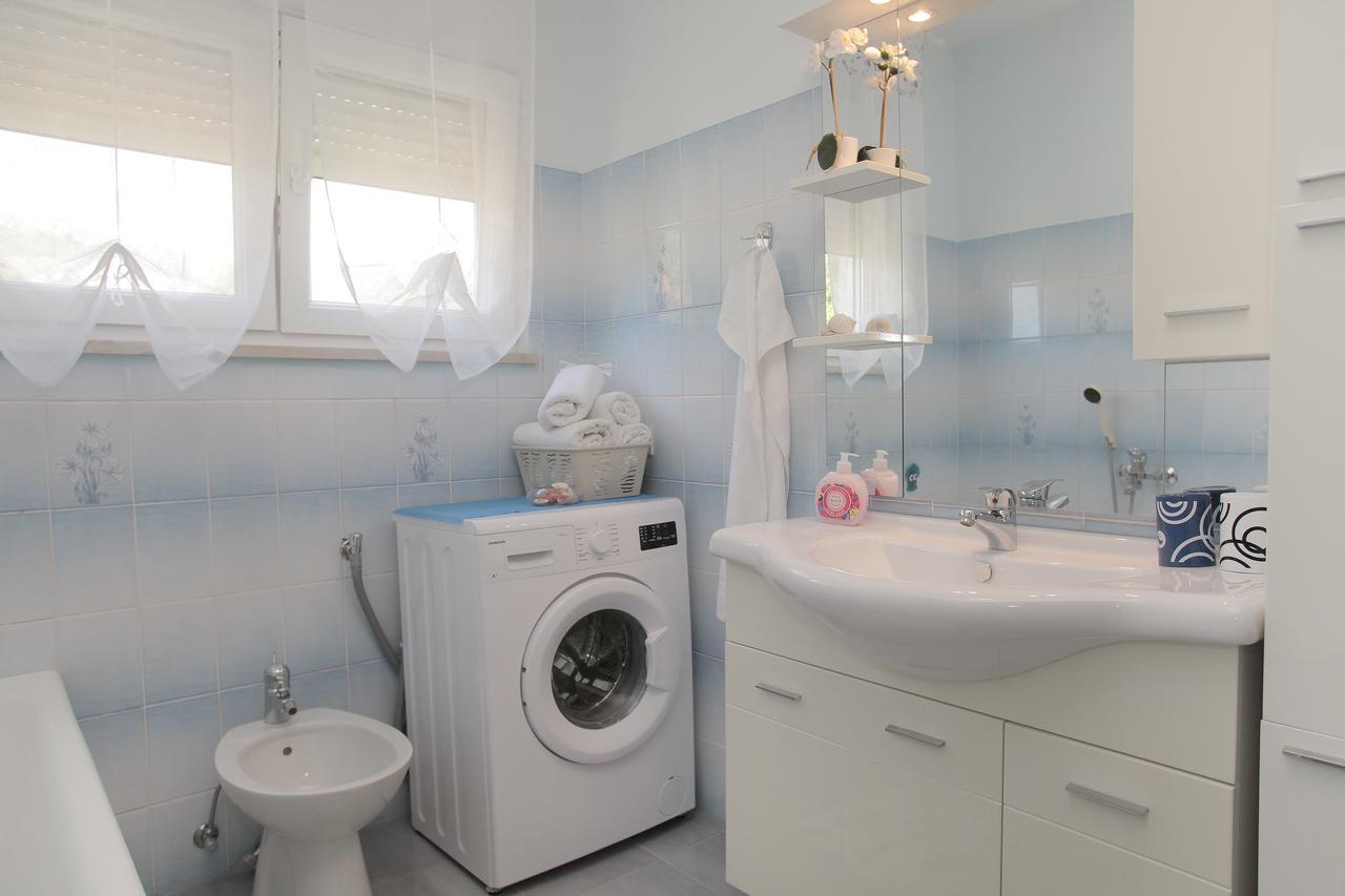 Apartment Carmen Trogir Dış mekan fotoğraf
