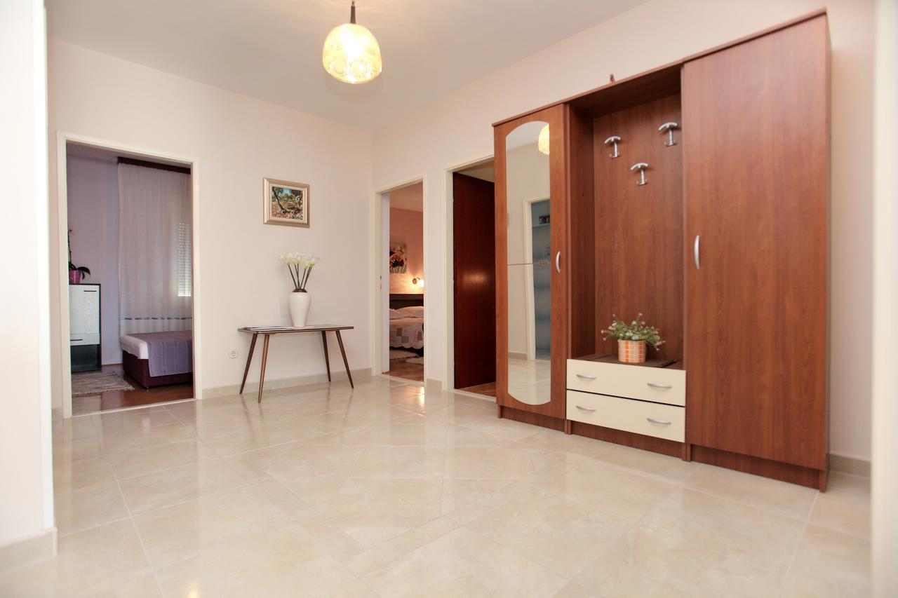 Apartment Carmen Trogir Dış mekan fotoğraf