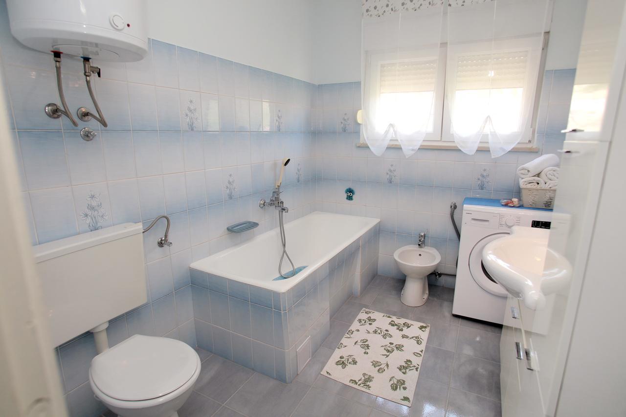 Apartment Carmen Trogir Dış mekan fotoğraf