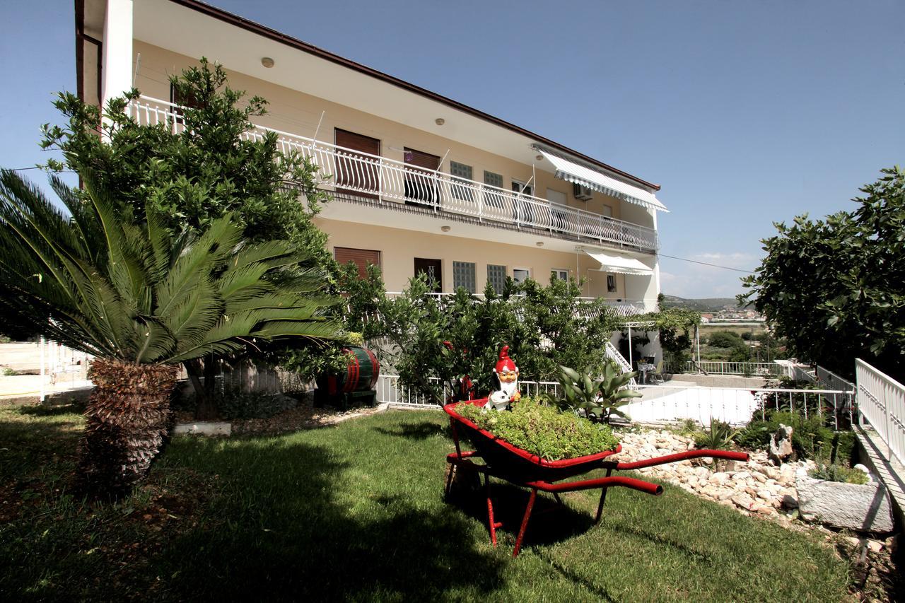 Apartment Carmen Trogir Dış mekan fotoğraf